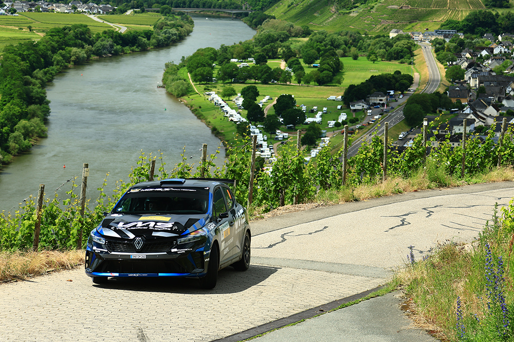 Rallye Mittelrhein: Carsten Mohe kämpft sich mit viel Spaß auf Platz 9 der Gesamtwertung